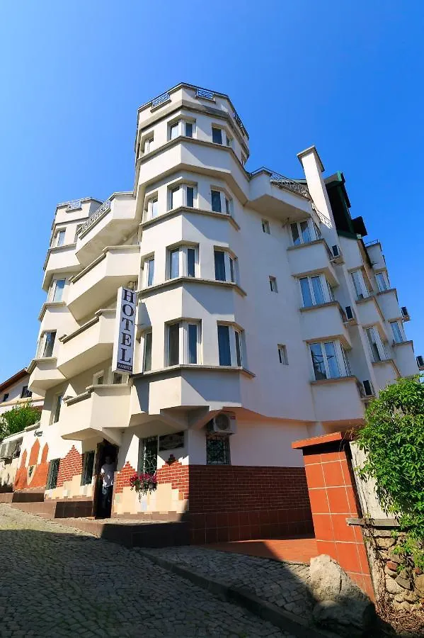 Hotel The White House 플로브디프